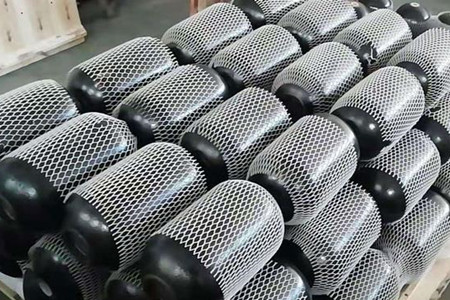 用什么方法來檢查不銹鋼囊式蓄能器膨脹壓力？